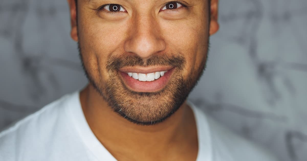 DeepSeek R1 指南:2026年架构、基准测试及实用指南